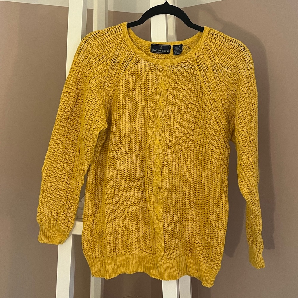 Vintage mustard yellow cable knit top